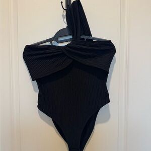 Black One-Shoulder Bodysuit